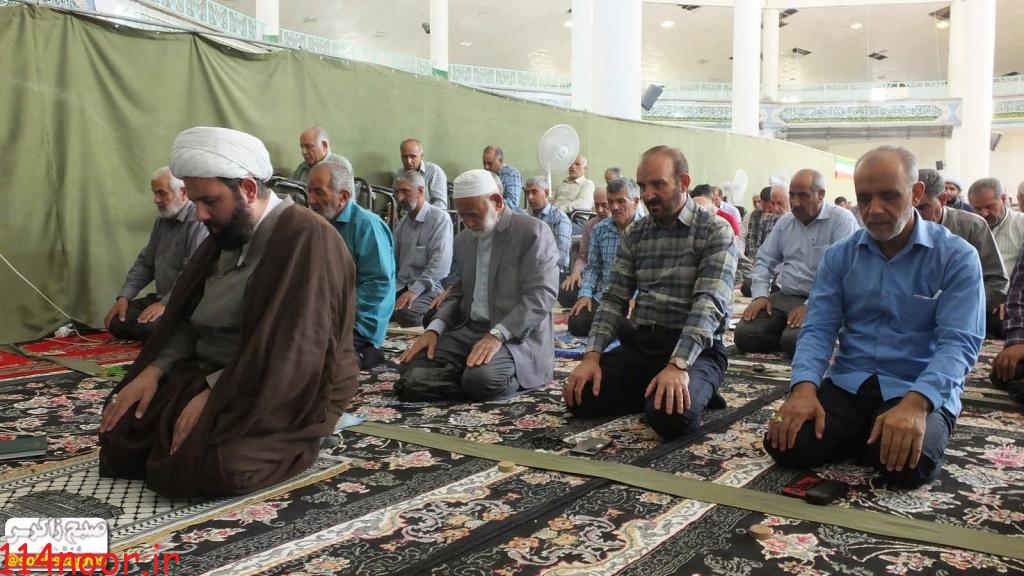 نماز عید قربان در بام نفت ایران اقامه شد نماز عید قربان در بام نفت ایران اقامه شد