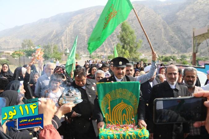 همراه با کاروان« زیر سایه خورشید »در گچساران؛بام نفت ایران معطر به شمیم عطر رضوی شد همراه با کاروان« زیر سایه خورشید »در گچساران؛بام نفت ایران معطر به شمیم عطر رضوی شد