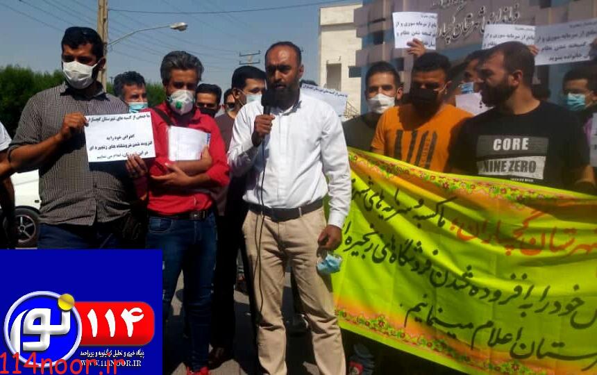 فروشگاه هایی که مردم را گول می زنند و به اقتصاد شهر هم لطمه می زنند فروشگاه هایی که مردم را گول می زنند و به اقتصاد شهر هم لطمه می زنند