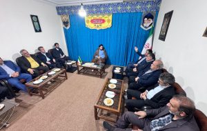 دیدار مدیرعامل شرکت ملّی مناطق نفت‌خیز جنوب با امام جمعه گچساران