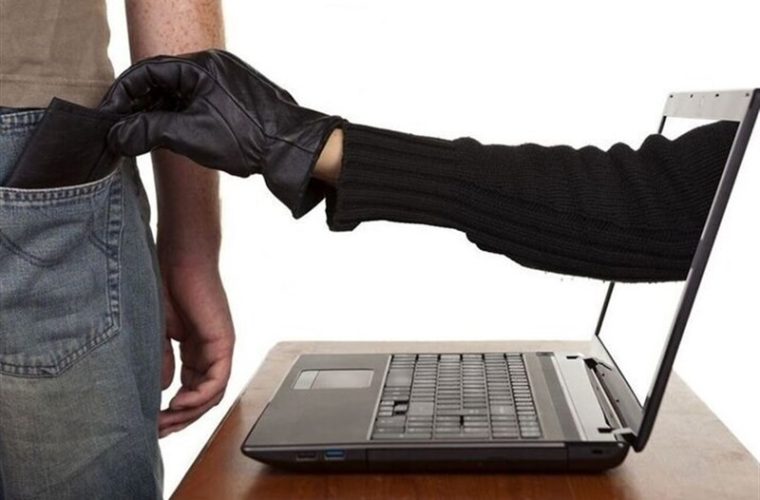 پلیس‌فتا:اگرازحسابتان پول برداشت شد با ۰۹۶۳۸۰تماس بگیرید