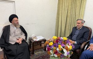 دیدار صمیمی مدیرعامل شرکت بهره برداری نفت و گاز گچساران با نماینده منتخب مردم شریف استان کهگیلویه و بویراحمد در مجلس خبرگان رهبری