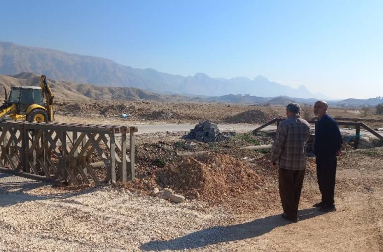 نصب پل بر روی کانال شمالی آبگرمو نصب پل بر روی کانال شمالی آبگرمو