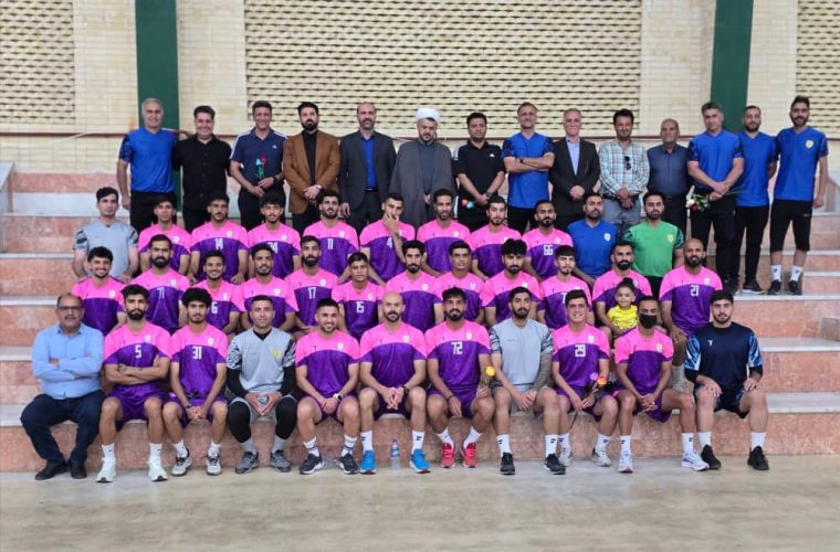 دیدار فرماندار و دادستان گچساران با سرمربی و بازیکنان فوتبال نفت گچساران دیدار فرماندار و دادستان گچساران با سرمربی و بازیکنان فوتبال نفت گچساران