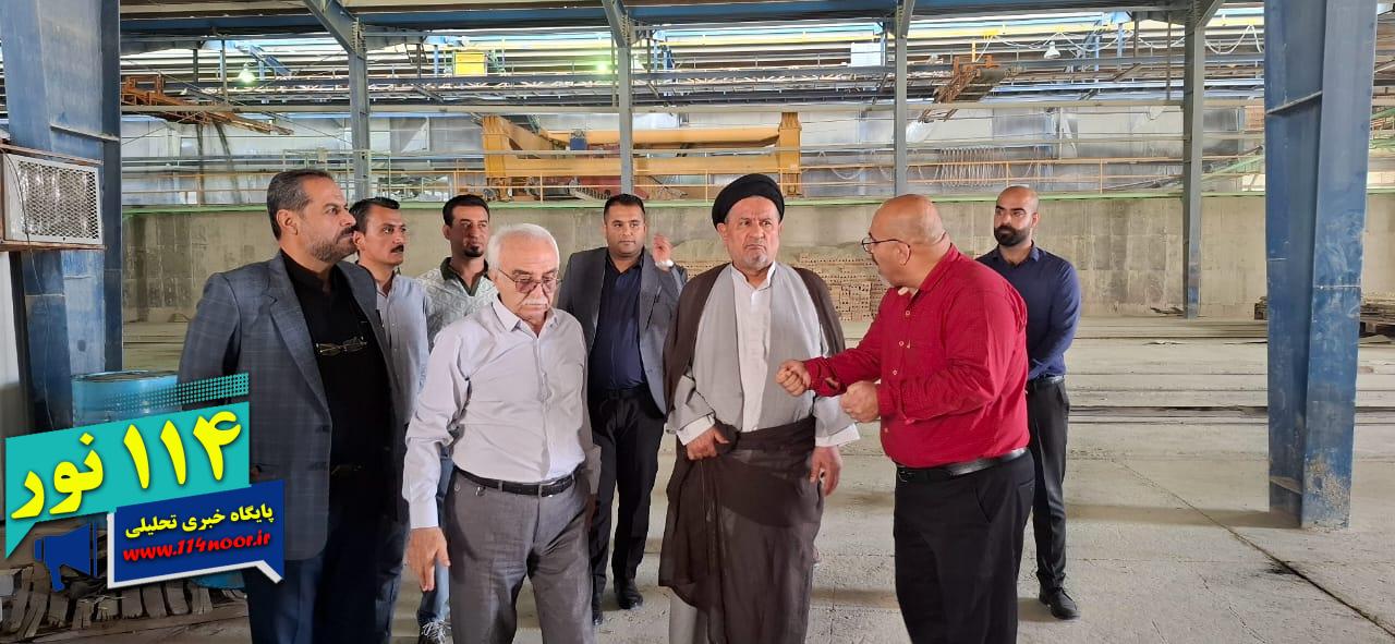بازدید نماینده مردم کهگیلویه، بهمئی، چرام و لنده از کارخانه آجر دهدشت