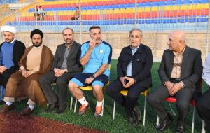 همراهی مدیرعامل شرکت نفت و گاز گچساران صورت گرفت:حضور شورای تامین گچساران در تمرین تیم فوتبال نفت و گاز