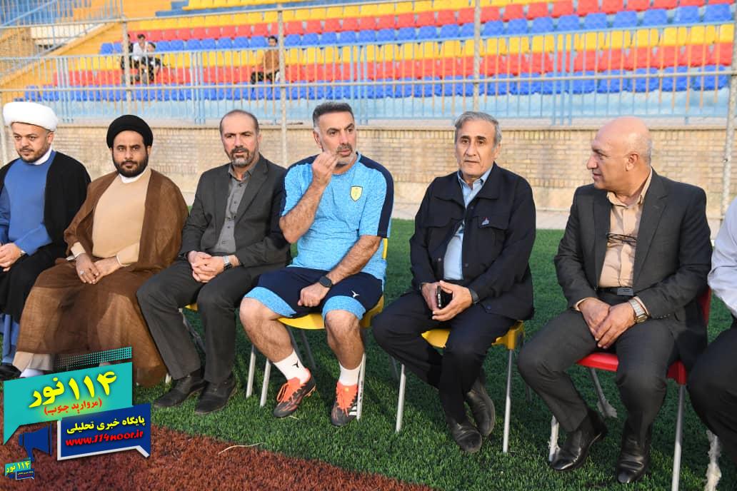 همراهی مدیرعامل شرکت نفت و گاز گچساران صورت گرفت:حضور شورای تامین گچساران در تمرین تیم فوتبال نفت و گاز