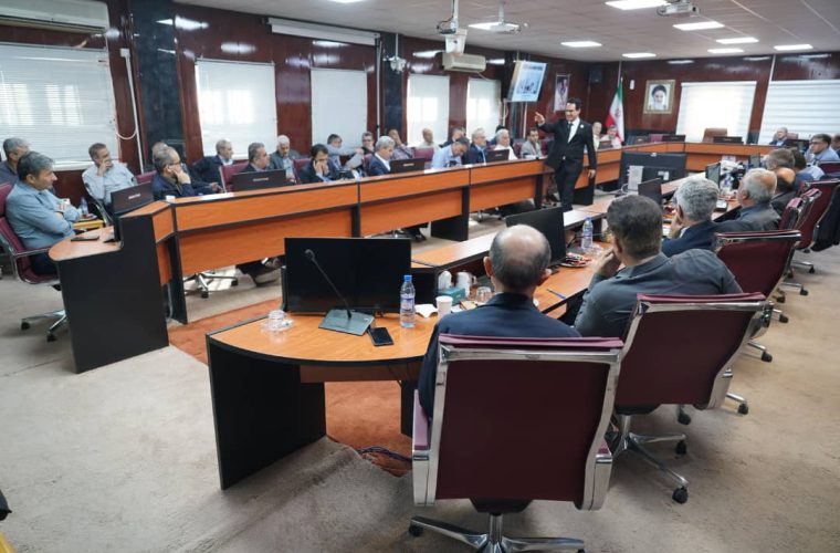 سمینار تحولآفرین «رهبری در HSE»: گامی استوار به سوی ایمنی پایدار در صنعت نفت گچساران سمینار تحولآفرین «رهبری در HSE»: گامی استوار به سوی ایمنی پایدار در صنعت نفت گچساران