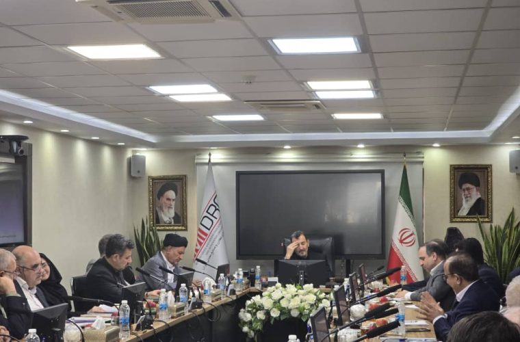 پیگیری دستورات وزیر صمت در دیدار سید محمد موحد با مدیرعامل ایمیدرو برای توسعه طرحهای معدنی کهگیلویه بزرگ پیگیری دستورات وزیر صمت در دیدار سید محمد موحد با مدیرعامل ایمیدرو برای توسعه طرحهای معدنی کهگیلویه بزرگ