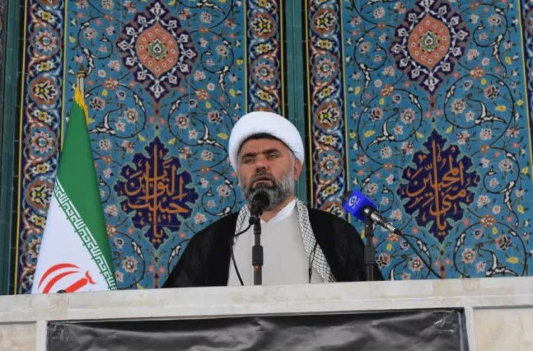 انتقاد شدید امام جمعه بهمئی از مدیریت خاله خورزوی در استان انتقاد شدید امام جمعه بهمئی از مدیریت خاله خورزوی در استان